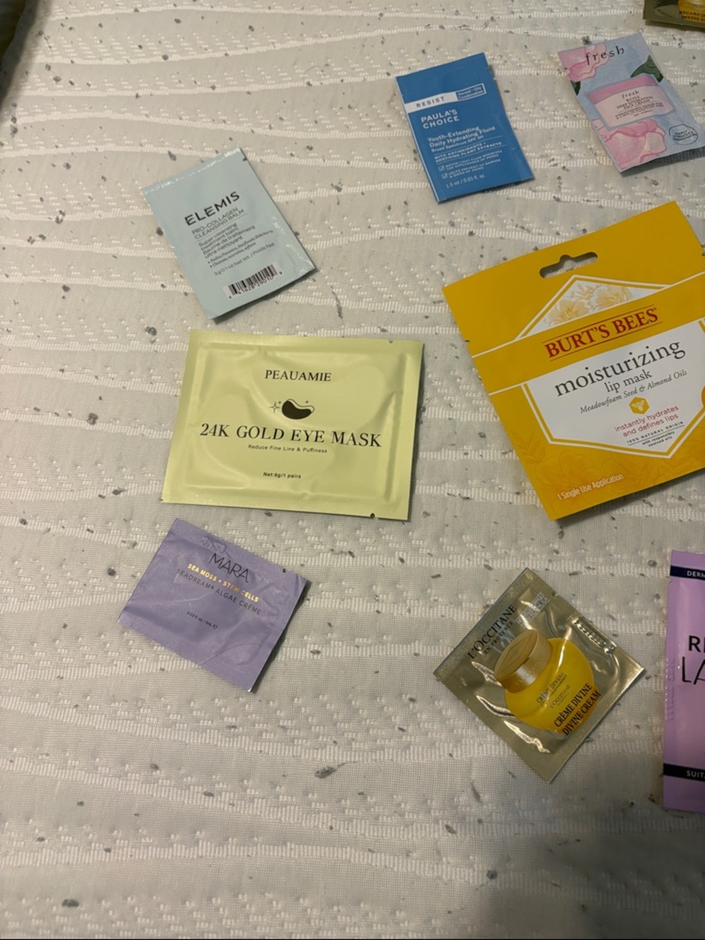 Assorted Single-Use Face, lip and Foot Masks - Mixed Colors 16 total. - Picture 16 of 16